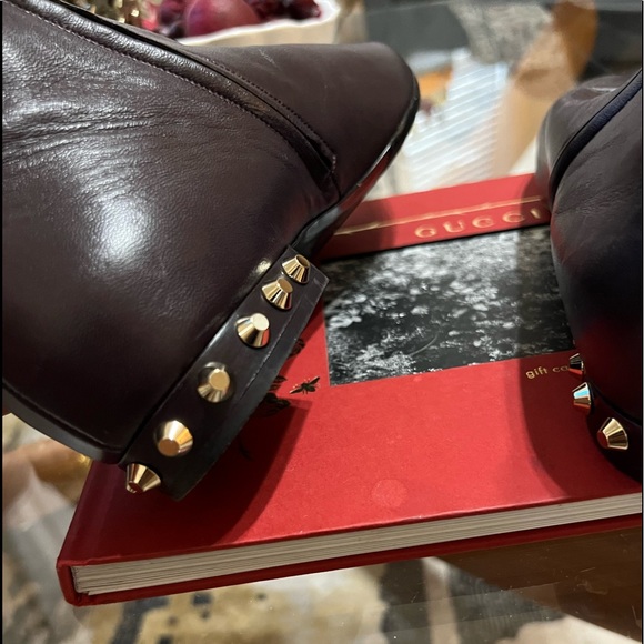 Balenciaga Leather Studded Ankle Boot. Size 40. - Picture 7 of 9